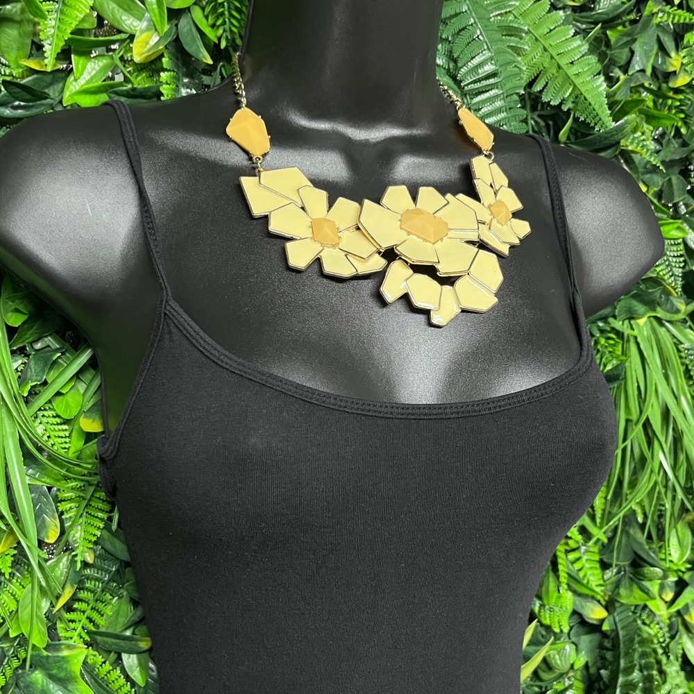 Geometric Yellow Flower Enamel Statement Bib Necklace Gold Tone Chunky 3801 - Picture 2 of 6